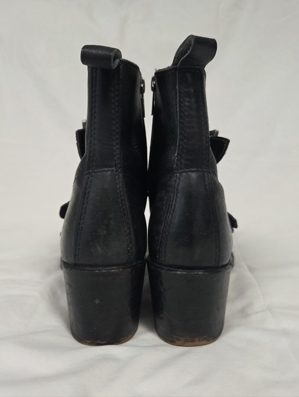Frye Sabrina Double Buckle Ankle Biker Boots 8 - Picture 5 of 14